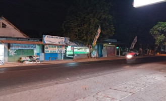 Bakso Beranak outside