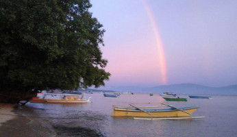 Arto Moro Bunaken outside