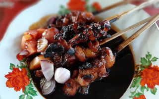 Warung Sate Kelinci Biawak Pak Nardi food