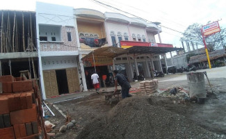 Warung Cyberkupi outside