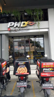 Pizza Hut Delivery Phd Indonesia outside