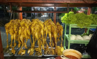 Goreng Bakar Ayam Kampung Kang Nana Khas Priangan food