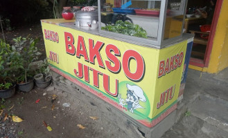 Bakso Jitu outside