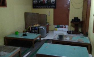 Warungku Assyifa inside