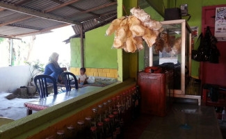 Warung Ngalah inside