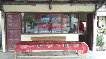 Warung Sederhana outside