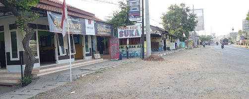 Warung Makan Suka outside