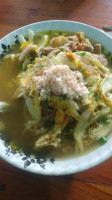 Soto Ayam Dan Rawon Maskumambang Khas Lamongan food