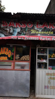 Bakso Laksana Wanareja outside