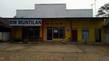 Rm Muntilan outside