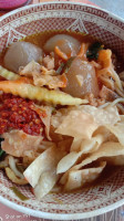 Bakso Mie Ayam Jendral Sudirman food