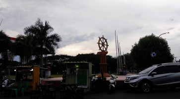 Bakso Lapda outside