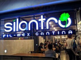 Silantro Fil-mex Cantina food