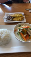 Ma Rew Thai Cuisine food