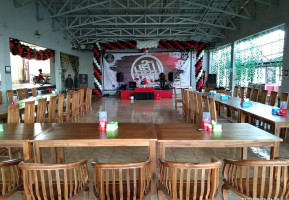 Resto Cafe Priuk Rengganis inside