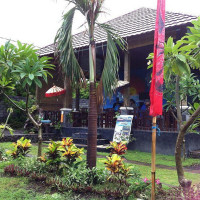 Sea Hua Ha Ha Dive Center outside