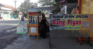 Bubur Ayam Spesial Bang Piyan outside