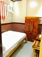 Naujan Traveller's Inn And Restobar inside