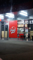 Pizza Hut outside