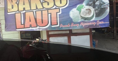 Bakso Laut outside