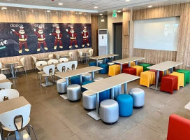 Jollibee Kabacan inside