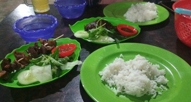 Warung Sidodadi food