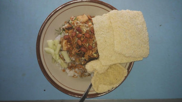 Nasi Tahu Tombo Luwe food