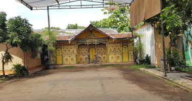 Omah Kecebong outside