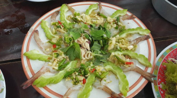 ร้านตะวันseafood food