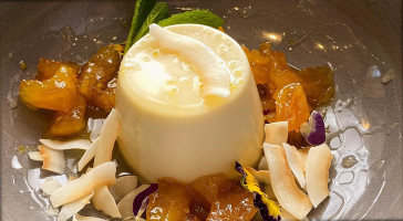Croydon Lodge food