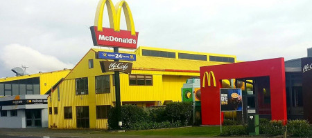 Mcdonald's Huntly outside