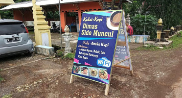 Kedai Dimas Sido Muncul outside