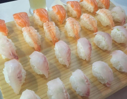 Nama Sushi food