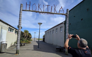 Hokitika's Regent Theatre outside