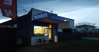 Nolantown Takeaways outside