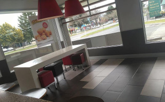 Kfc Tokoroa inside