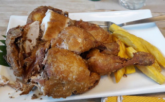 Max's Fried Chicken Nlex food