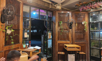 Bean There Café inside