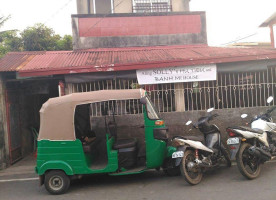 Aling Solly's Hu Tieu And Banh Mi House outside