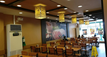 Mang Inasal inside