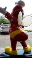 Jollibee outside