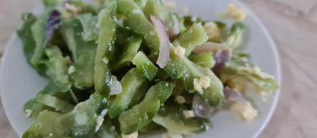 Hilltop Kambingan Bulalohan food