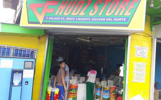 Fhudz Store outside