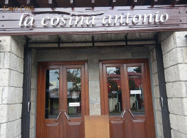 La Cosina Antonio outside