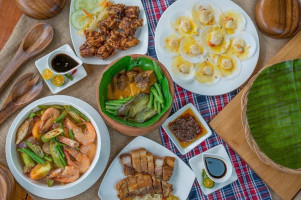 Tia Tita's Bulalo food