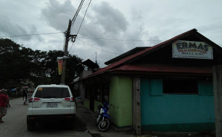 Erma's Eatery outside