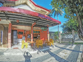 Aventino's Liloan outside