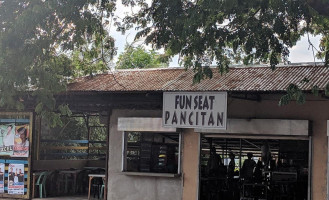 Fun Seat Pancitan outside