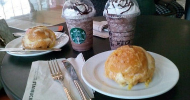 Starbucks Robinsons Malolos food