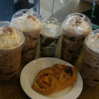 Starbucks Robinsons Malolos food